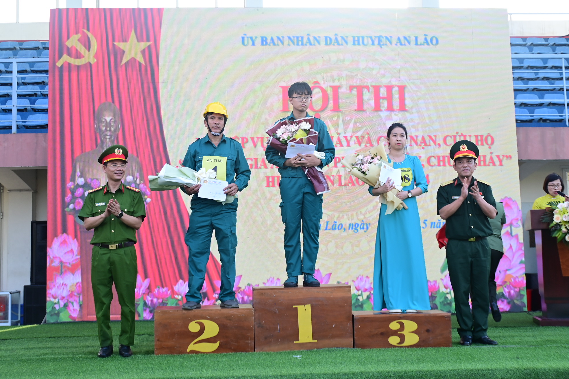 Hội thi nghiệp vụ chữa cháy và cứu nạn, cứu hộ Tổ liên gia an toàn PCCC năm 2024 huyện An Lão